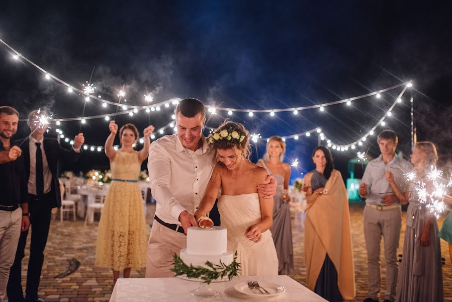 Wedding photographer Irina Frolova (irenlitvin). Photo of 8 March 2018