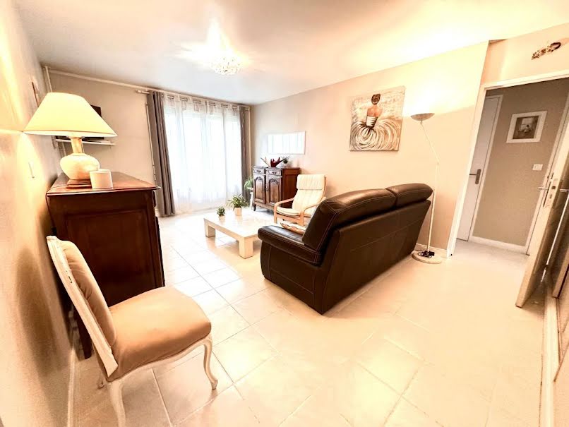 Vente appartement 3 pièces 64 m² à Rosny-sous-Bois (93110), 240 000 €