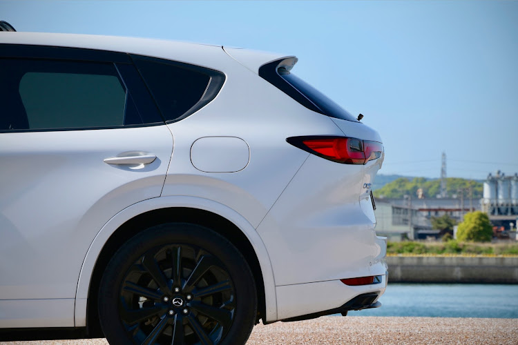 CX-60のCX60・岡山・マツダ好きと繋がりたい・車好きと繋がりたい・フォロー、いいね、コメントよろしくお願いします！に関するカスタム事例の投稿画像1枚目
