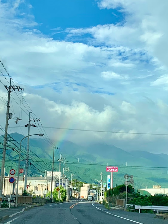 レガシィツーリングワゴンの朝活☕️・台風の影響・雷雨注意・暑中お見舞い申し上げます・虹が出てた✨に関するカスタム事例の投稿画像4枚目