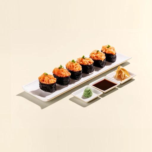 Salmon Gunkan Sushi - 6 Pcs