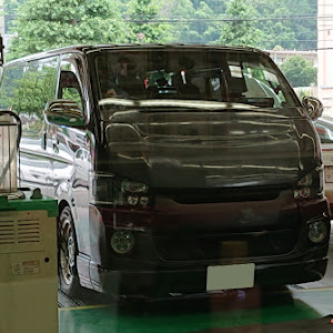 ハイエースバン TRH200V