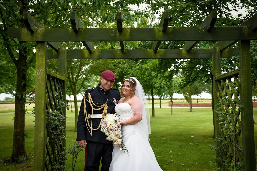 Fotógrafo de casamento Victoria Reed (victoriareedph). Foto de 2 de julho 2019