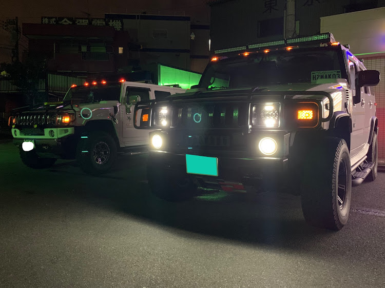 H2の夜会・突発MT・ハマーH2・オフロードスタイル・白い車に関するカスタム事例の投稿画像1枚目