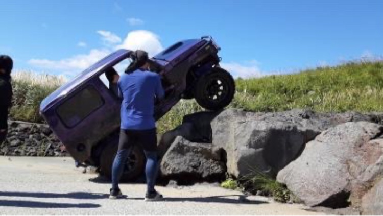 ジムニーのロッククローリング・ジムニー遊び・ジムニーロック・badroadに関するカスタム事例の投稿画像1枚目