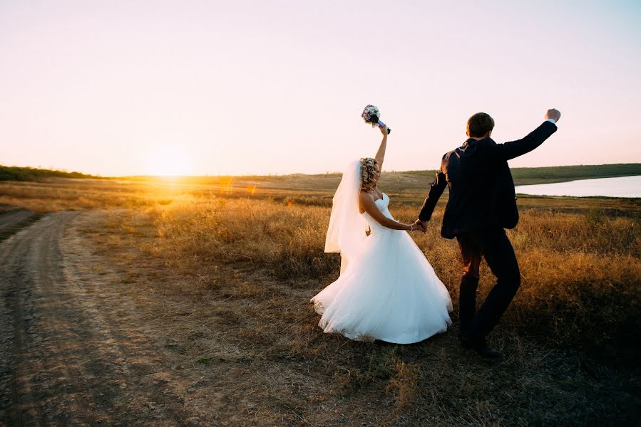 Fotografo di matrimoni Anastasiya Suprunyuk (suprunyukn). Foto del 16 settembre 2016