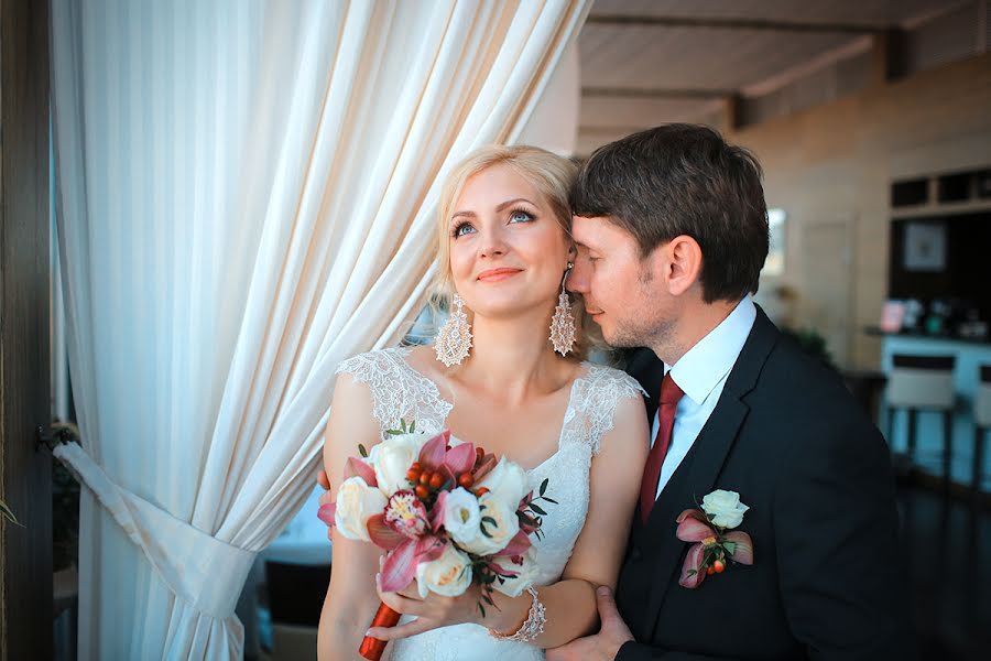 Wedding photographer Maksim Bykov (appolon14). Photo of 26 September 2015