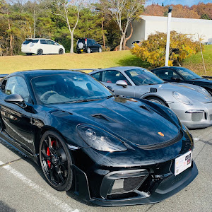 ケイマン GT4