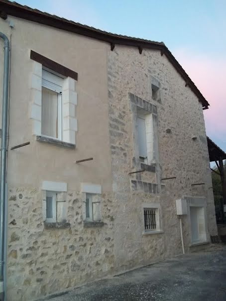 Vente maison 5 pièces 145 m² à Lussas-et-Nontronneau (24300), 153 000 €