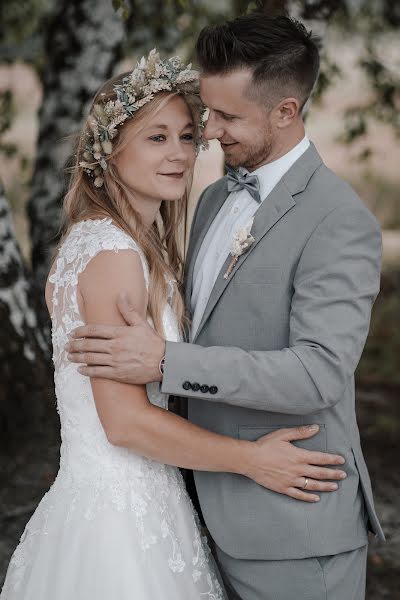 Fotógrafo de casamento Stefanie Fiegler (ldm-fotografie). Foto de 16 de outubro 2022