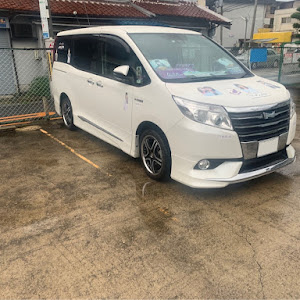 ノア ZWR80G
