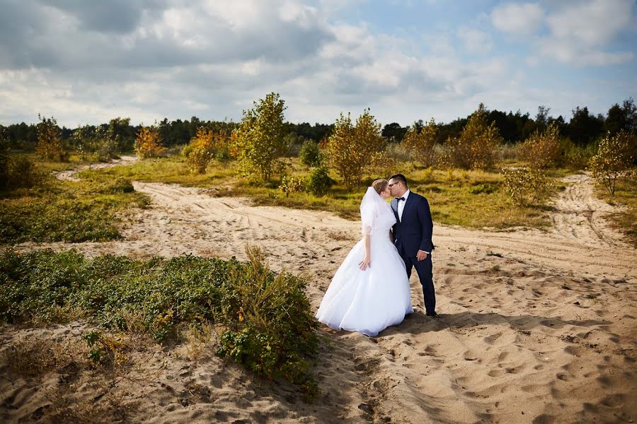 Fotografo di matrimoni Kamil Lipiec (lipieckamil). Foto del 7 dicembre 2018