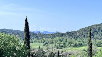 terrain à Pierrefeu-du-Var (83)