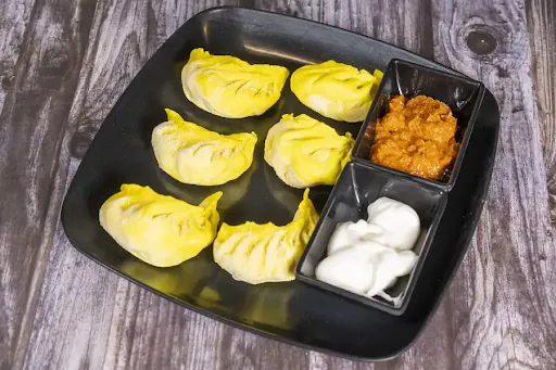 Corn Cheese Steamed Momos [6 Pieces]