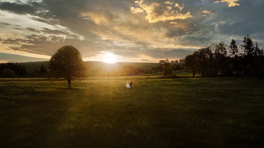 Fotógrafo de bodas Marcin Dąbrowski (jmphotoarist). Foto del 9 de junio 2022