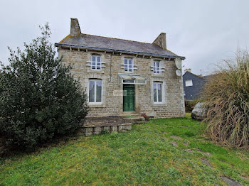 maison à Saint-Nicolas-du-Pélem (22)