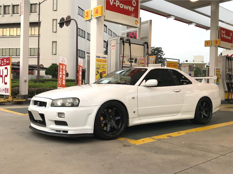 スカイライン GT-Rの給油・ドライブに関するカスタム事例の投稿画像1枚目