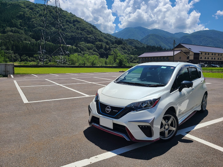 ノートのノートe-POWER NISMO・白川郷・白山白川郷ホワイトロード・ビーナスライン・ジャパン峠プロジェクトに関するカスタム事例の投稿画像2枚目