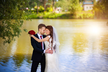 Fotógrafo de casamento Mariya Tyurina (fotomarusya). Foto de 17 de julho 2015