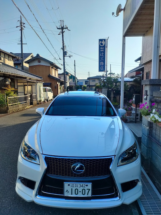 LSのフルスモ・ヤン車・梅雨明け・YouTubeやってますに関するカスタム事例の投稿画像1枚目