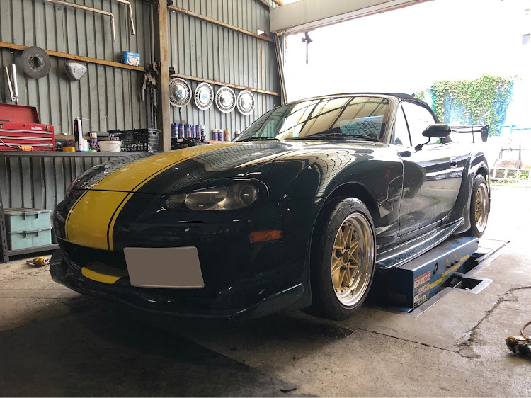 ロードスターのタイヤ交換・ZⅢ最高😃⤴️⤴️・タイヤ交換は趣味です・環境最高かよに関するカスタム事例の投稿画像1枚目