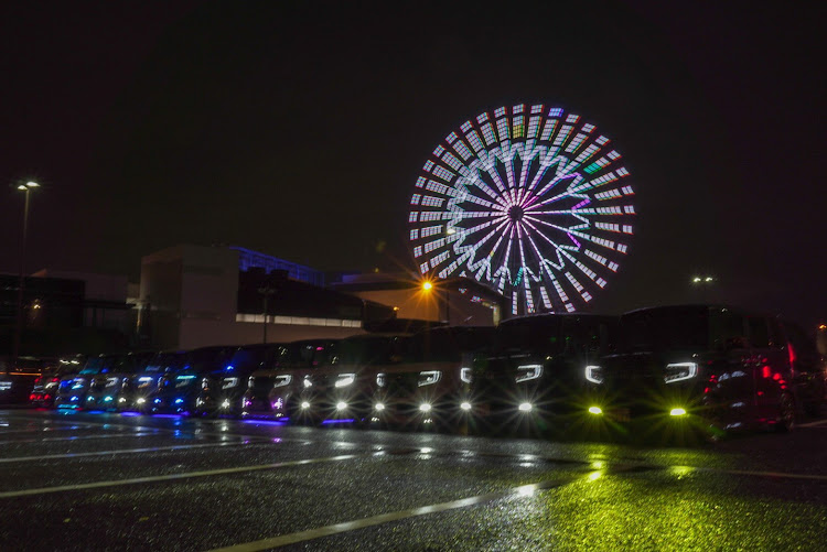 Nボックスカスタムの金城ふ頭・刈谷ハイウェイオアシス・ナイト🌜オフ会・ヴェル&インプ❣️・感謝、感謝🤣に関するカスタム事例の投稿画像1枚目