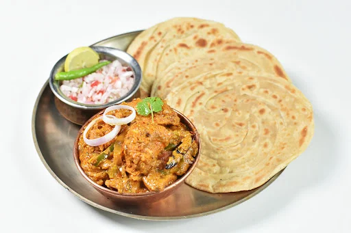 Kadhai Chicken With Laccha Paratha