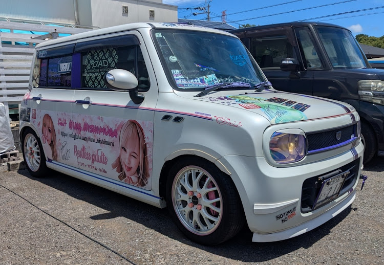 アルトラパンのアシンメトリー・パープル💜好き✨・パープル💜 ＆ ピンク🩷・UVコントロールヘッドライトフィルム・猛暑に気をつけて💦に関するカスタム事例の投稿画像1枚目
