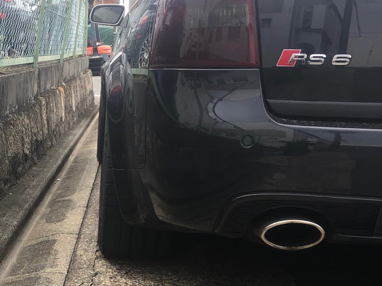 RS6 アバントの夜は寒い寒い寒くて死ぬ・自宅待機奨励に関するカスタム事例の投稿画像7枚目