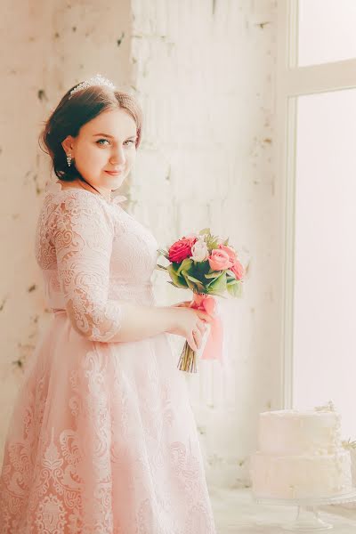 Fotógrafo de bodas Elina Mikhalcova (elinabrauni). Foto del 28 de marzo 2019