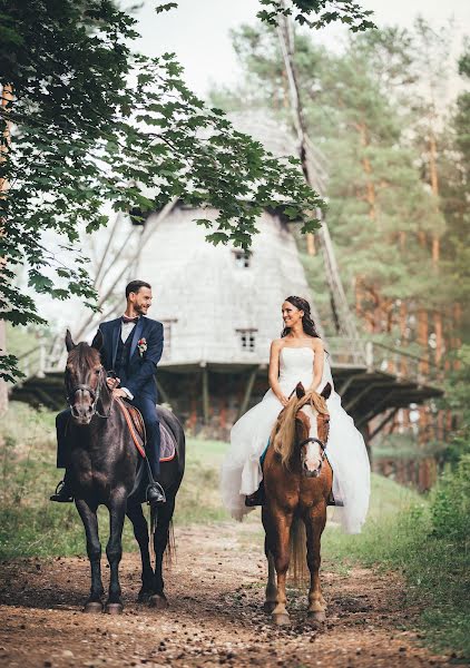 Fotógrafo de casamento Linda Rukite (rukite). Foto de 27 de outubro 2019