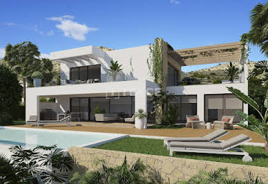 House with pool and terrace 7