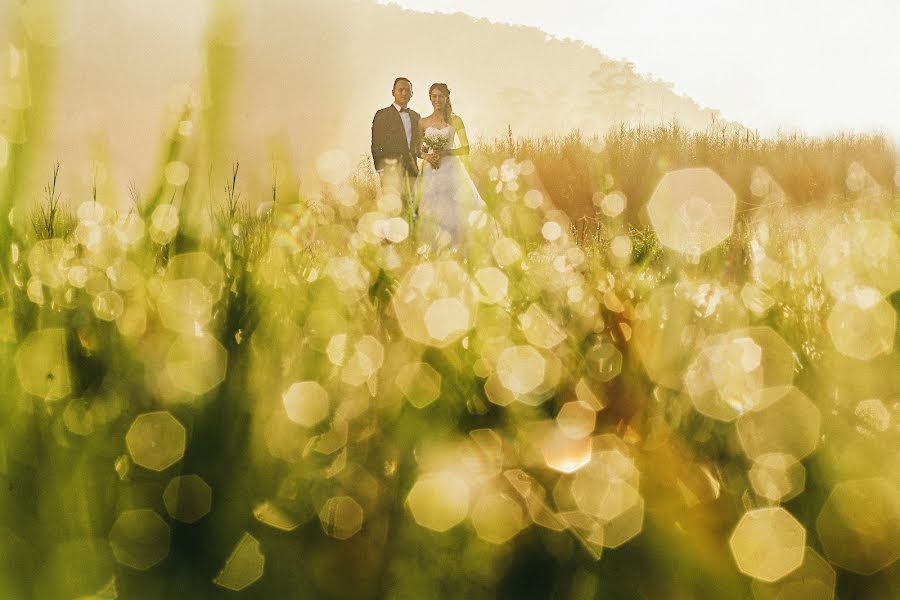 Fotografo di matrimoni Oyond Suroyond (oyonds). Foto del 6 giugno 2016