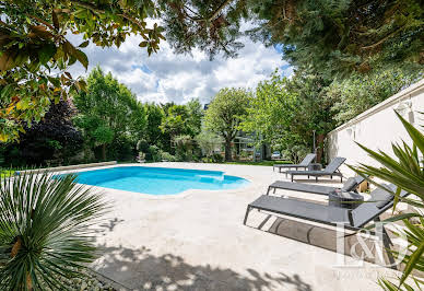 Maison avec piscine et jardin 20