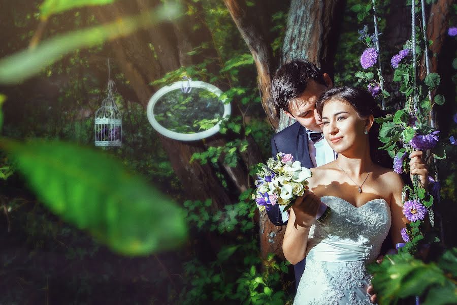 Wedding photographer Edvard Tikhonov (edvard). Photo of 10 May 2015