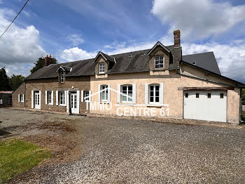 maison à La Ferté-Macé (61)