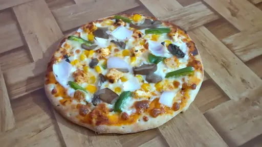Deluxe Veggie Delight Pizza