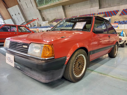 高質で安価 マツダ ファミリア カブリオレ 国内自動車本体