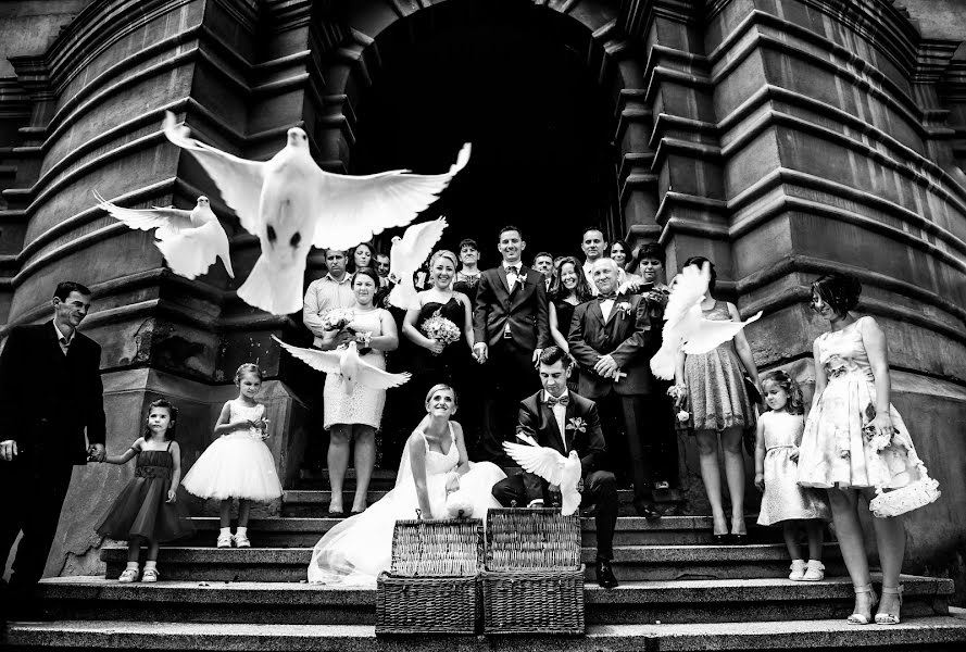 Fotógrafo de casamento Andrei Dumitrache (andreidumitrache). Foto de 28 de março 2016