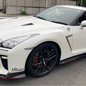 NISSAN GT-R R35