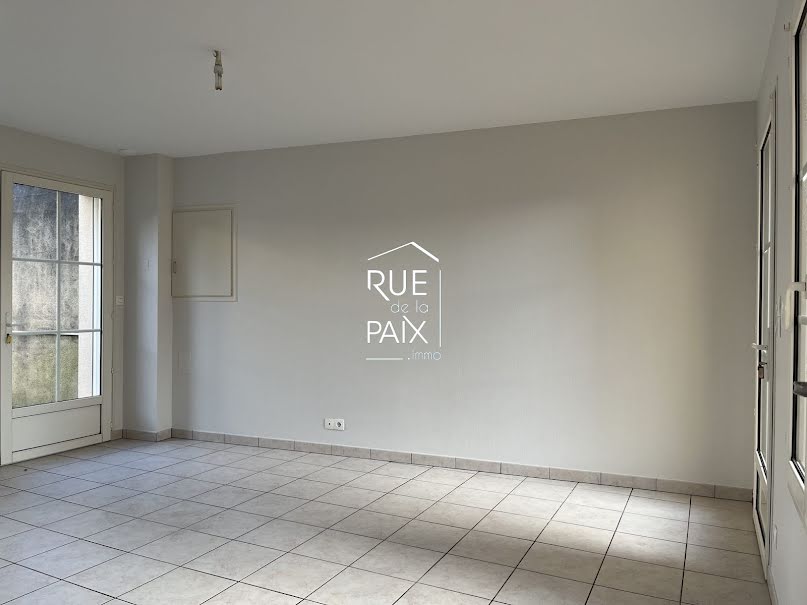 Location  maison 4 pièces 94 m² à Airvault (79600), 688 €