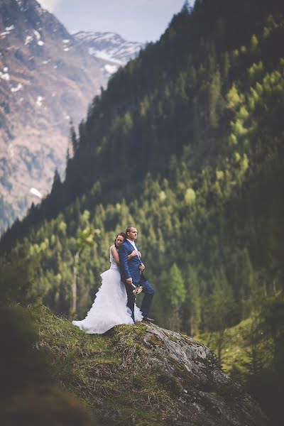 Wedding photographer Krisztian Kovacs (krisztiankovacs). Photo of 19 May 2017