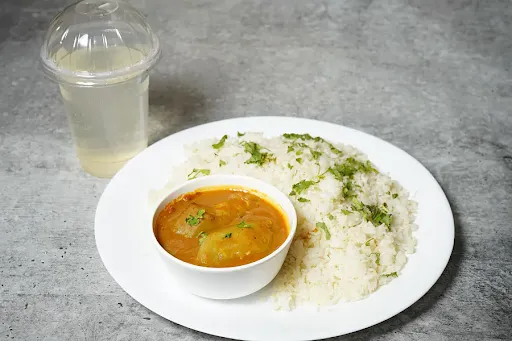 Veg Dalcha Rice With Lemonade
