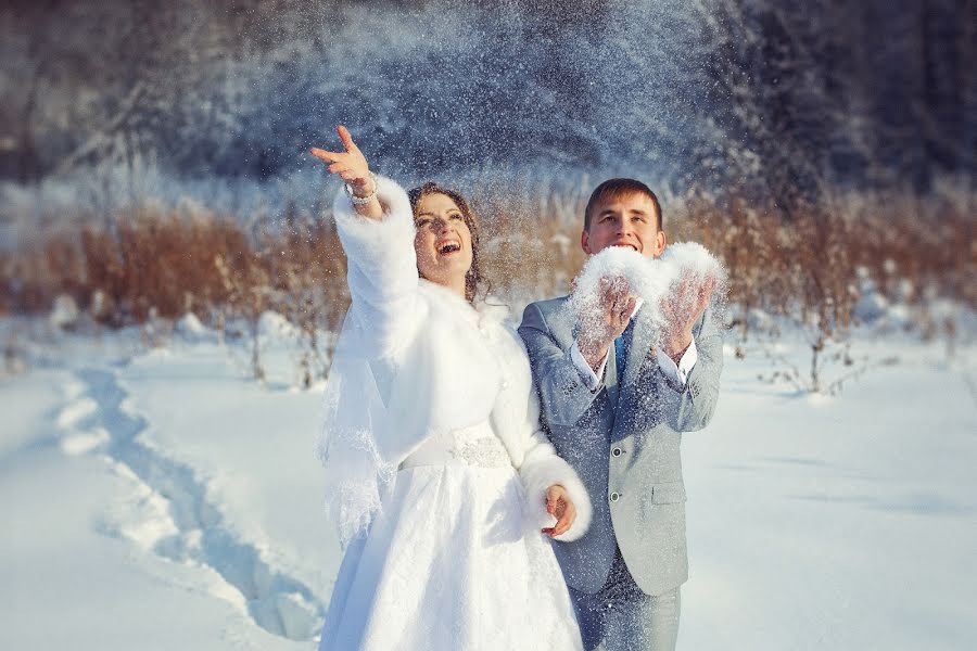 Fotógrafo de casamento Ekaterina Terzi (terzi). Foto de 26 de fevereiro 2016