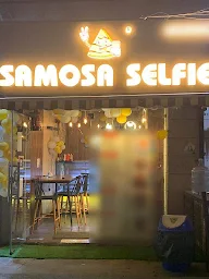 Samosa Selfie photo 1