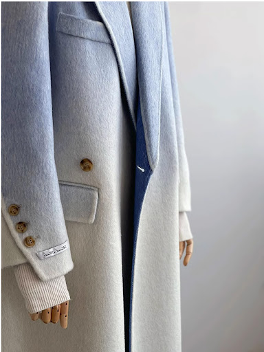 Title 7, Double-faced Woolen Shoulder Elegant Blue Gradi...