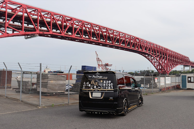 ヴォクシーの橋と愛車に関するカスタム事例の投稿画像6枚目
