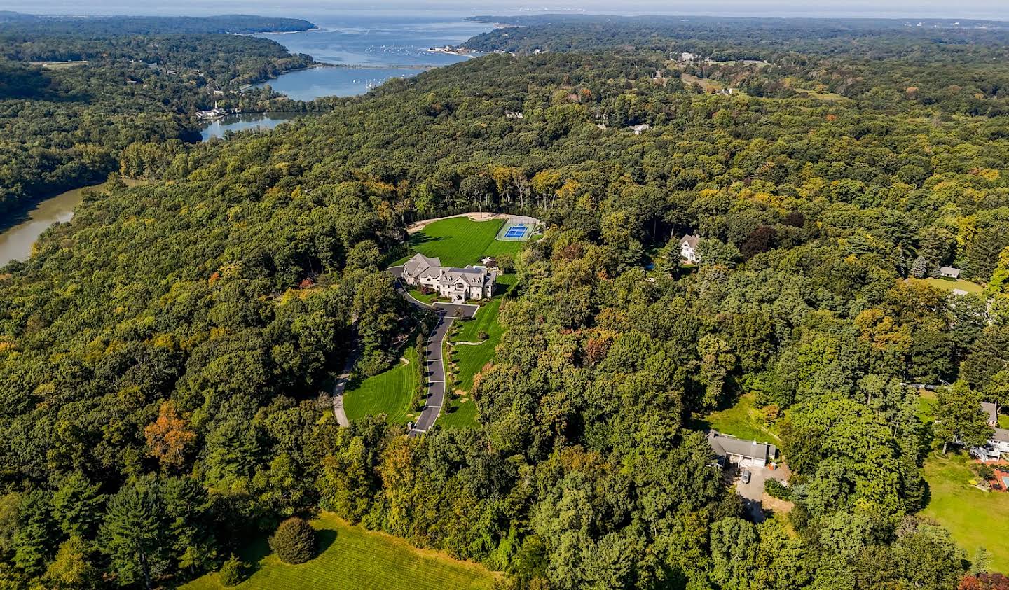 Property Cold Spring Harbor