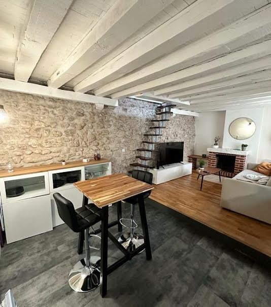 Location meublée appartement 2 pièces 42 m² à Orleans (45000), 760 €