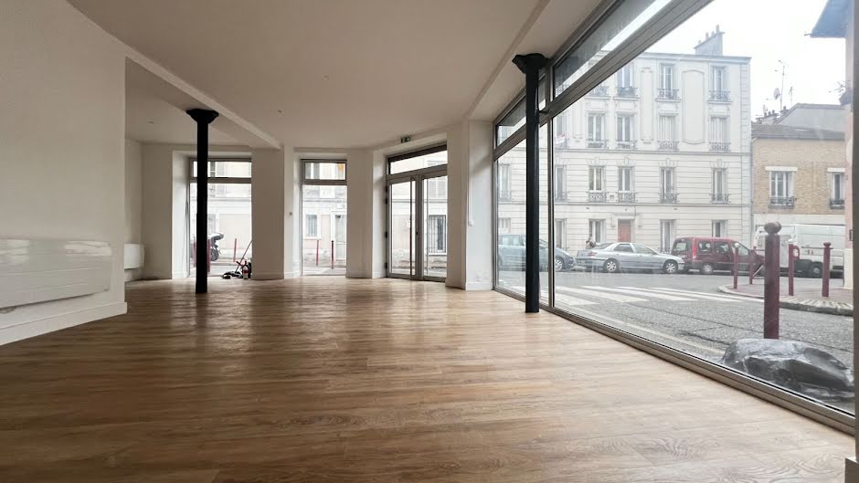 Location  locaux professionnels 1 pièce 55 m² à Le Pré-Saint-Gervais (93310), 1 800 €